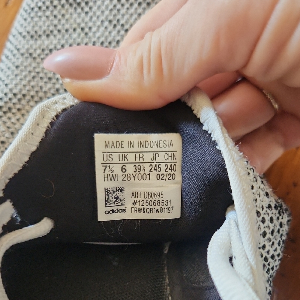 Adidas Women's Black and White Knit Sneakers - Picture 11 of 11